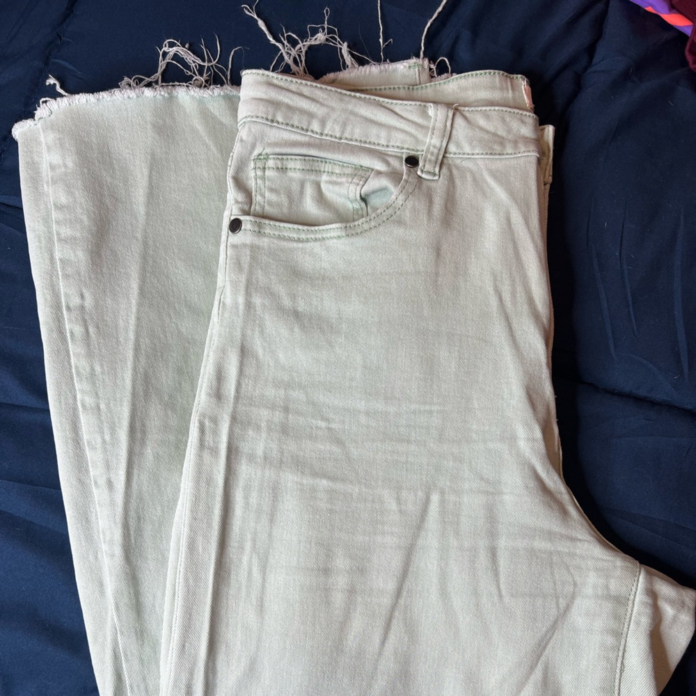 Women's Cropped Jeans in Mint